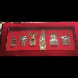 Mini ladies fragrances samplers